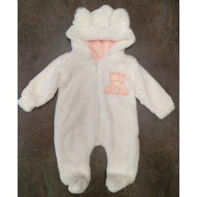 Bolyhos bélelt, macis overál babáknak, fehér